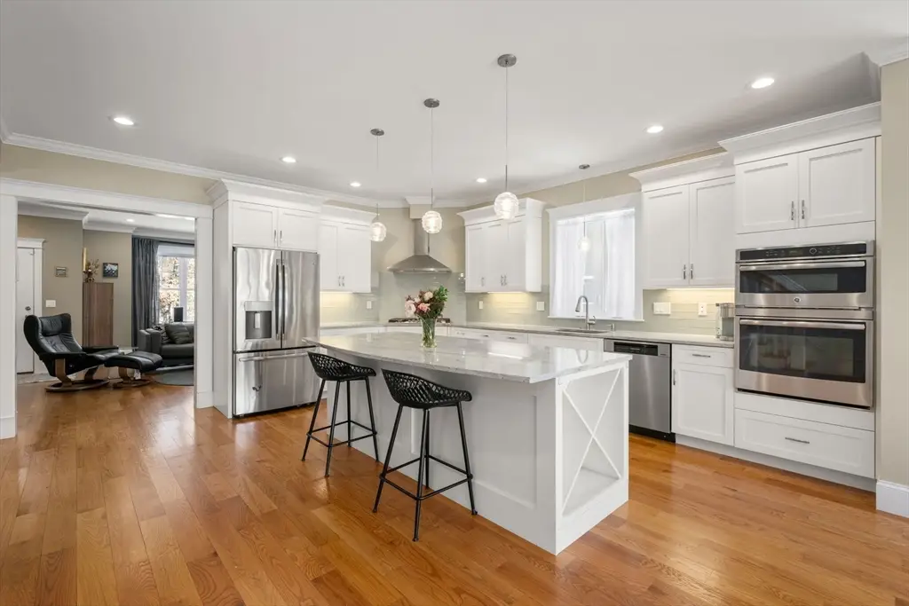 40 Grove St #1, Waltham, MA 02453 - #1