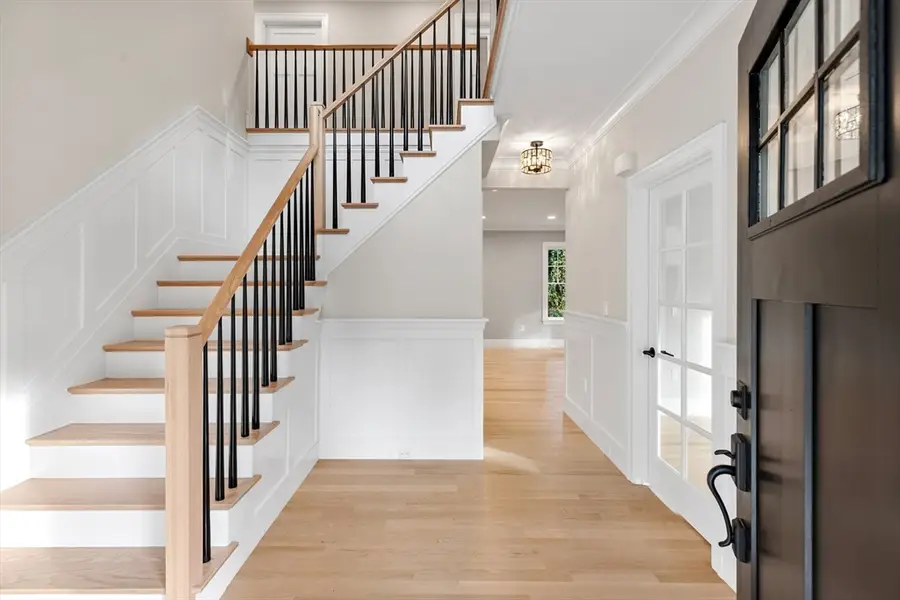 6 Lane Avenue, Bedford, MA 01730 - #3