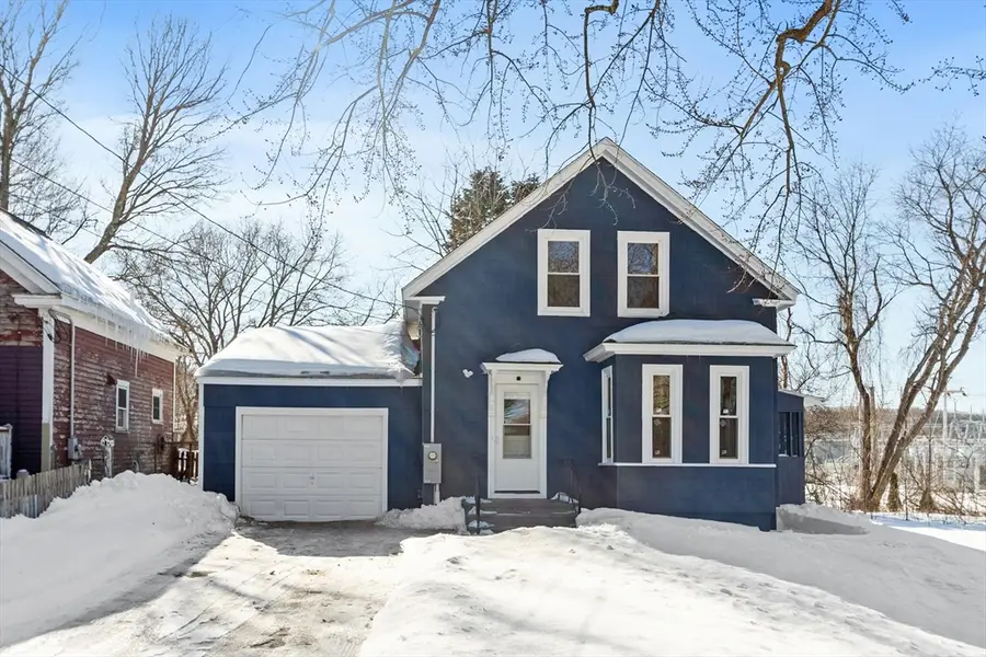 29 Bradstreet Ave, Haverhill, MA 01835 - #3