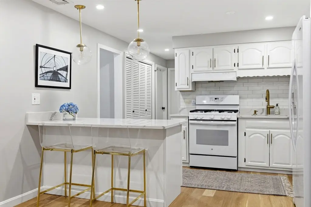 258 Apache Way #258, Tewksbury, MA 01876 - #1