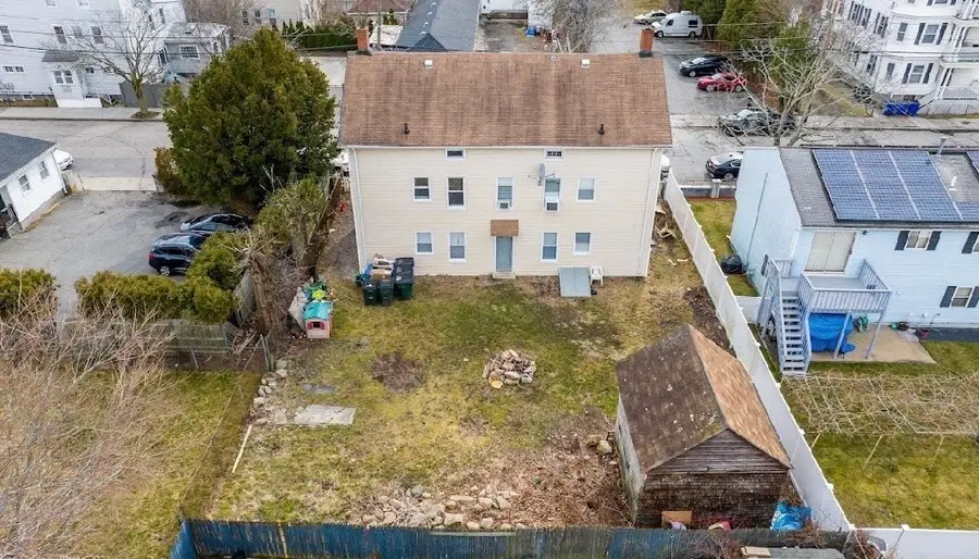 219 Montaup St, Fall River, MA 02724 - #3