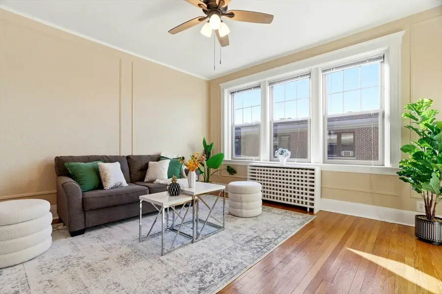 401 Washington St #6, Brookline, MA 02446 - #3