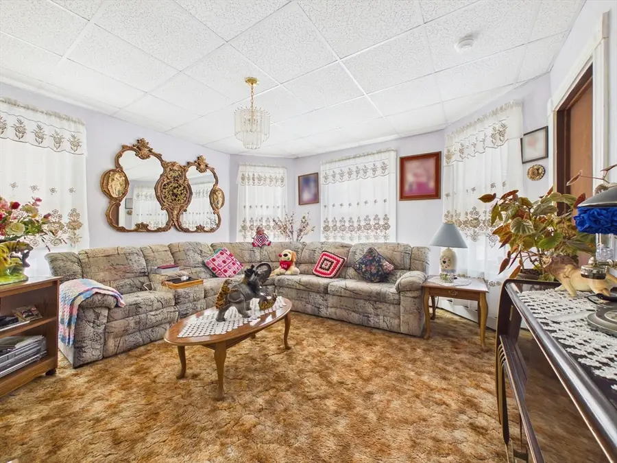 304 Cambridge St, Fall River, MA 02721 - #3