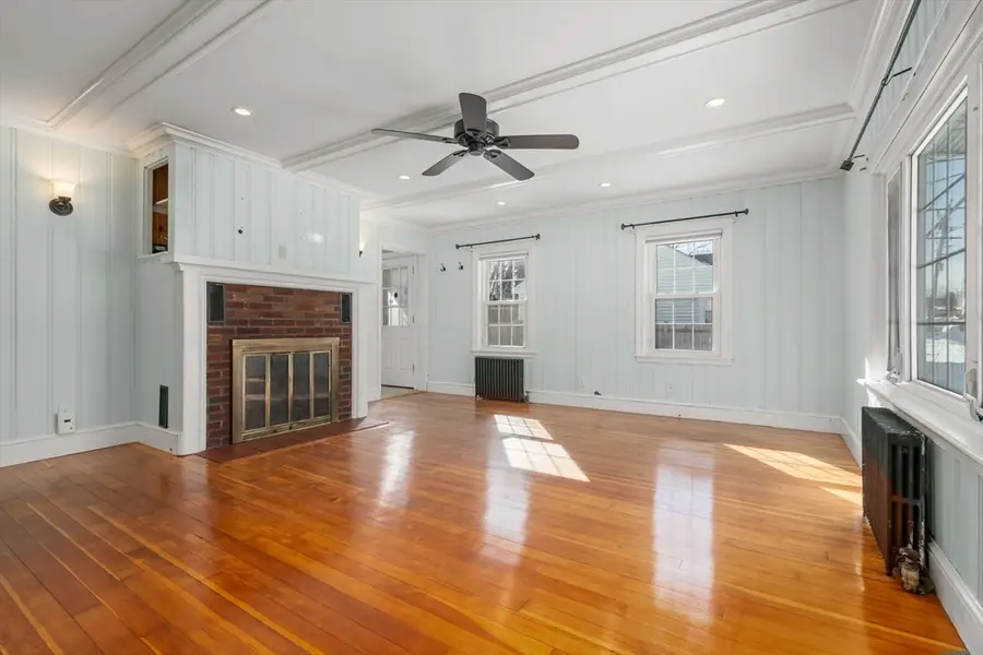 16 Smith St, Haverhill, MA 01832 - #3