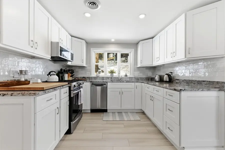 43 Woodside Ln, Arlington, MA 02474 - #3