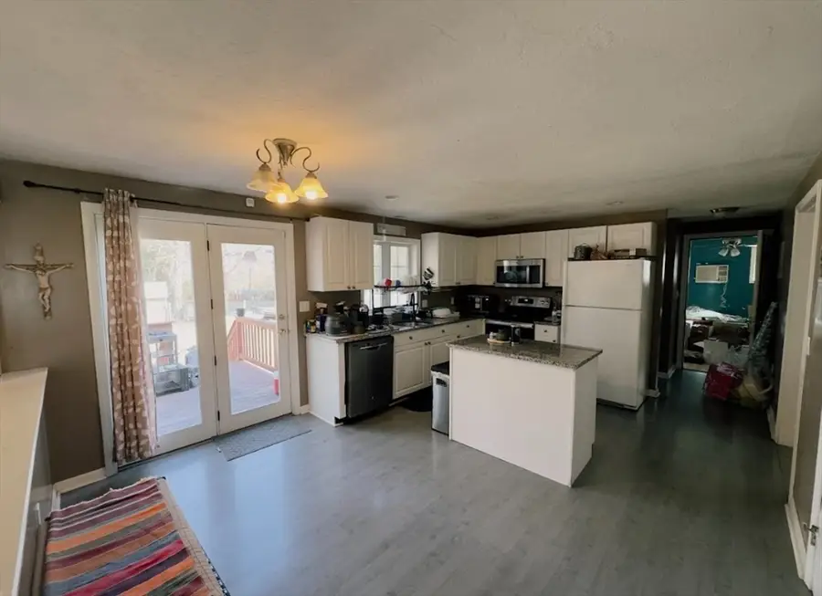 84 Chester St, Worcester, MA 01605 - #2