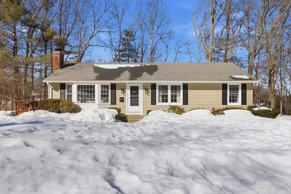 30 Duxbury Dr, Holden, MA 01520