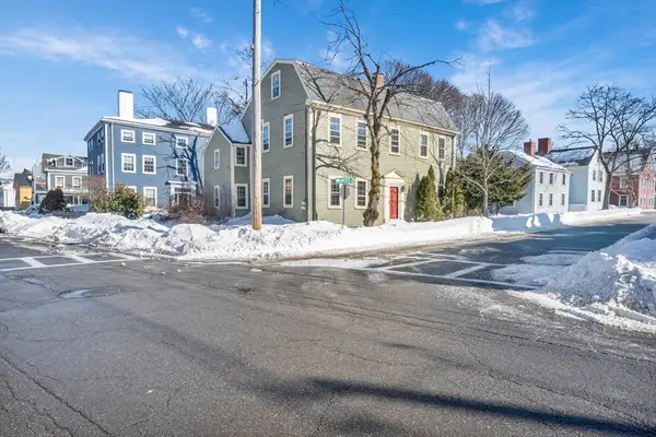 1 Hancock St, Newburyport, MA 01950