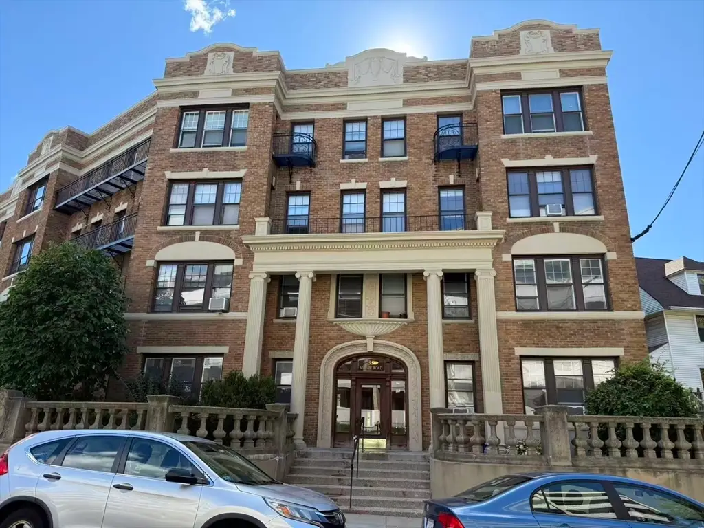 32 Sidlaw #6, Boston, MA 02135 - #1