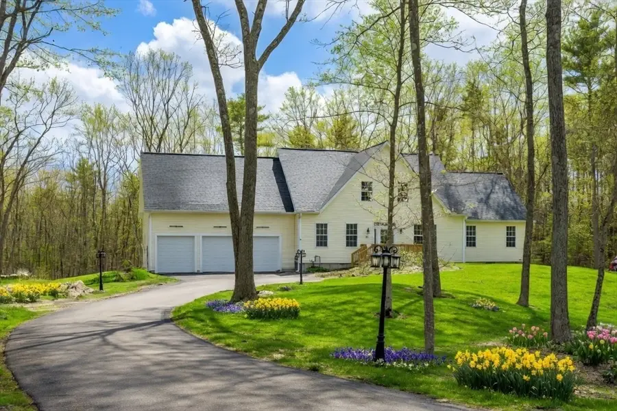 14 Lefevre Dr, Kingston, NH 03848 - #2