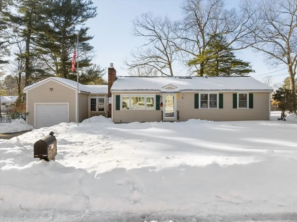 25 Pine Ridge Dr, Ayer, MA 01432 - #1