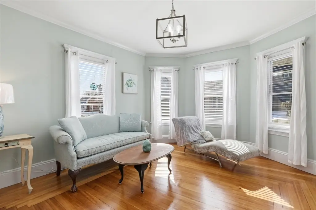 4 Valley Rd #4, Swampscott, MA 01907 - #1