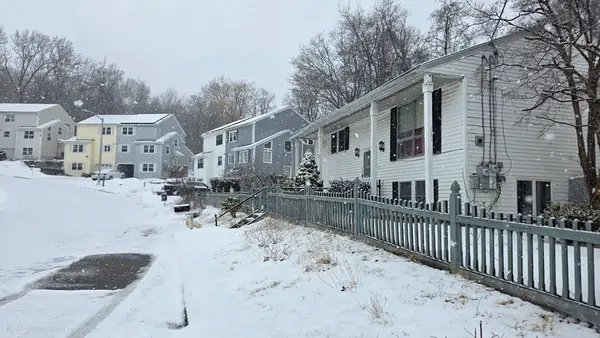 37 Gates Rd, Worcester, MA 01603