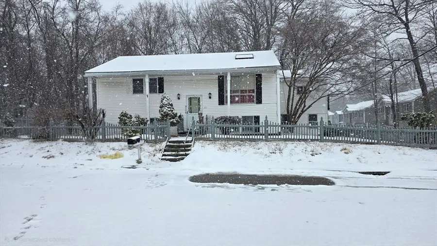 37 Gates Rd, Worcester, MA 01603 - #2