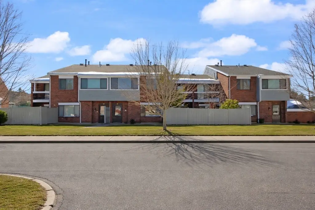 34 Rosewood Dr #34, Stoughton, MA 02072 - #1