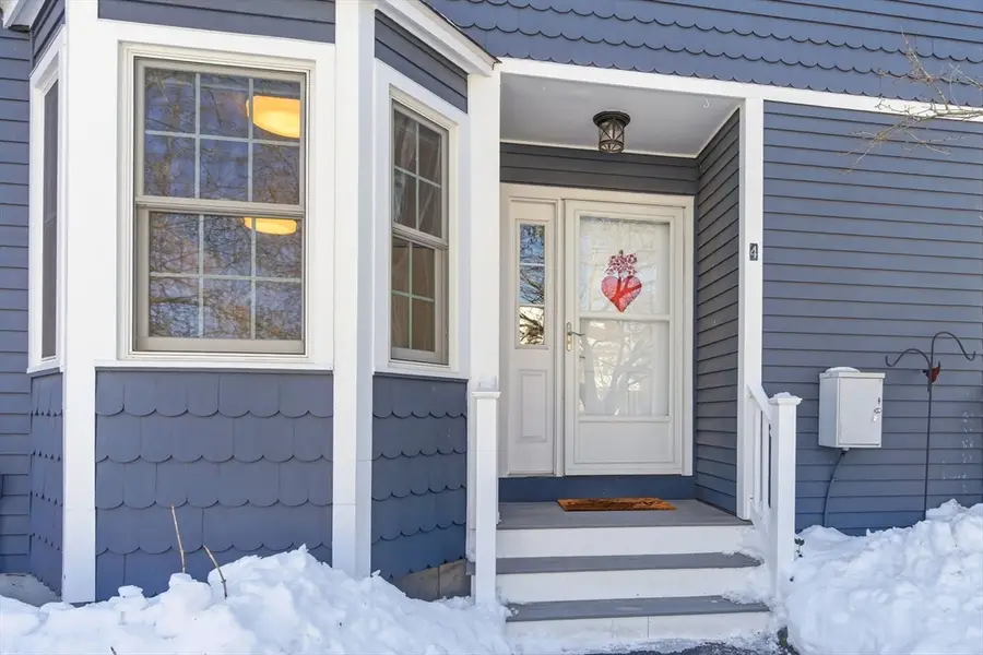 4 Waterfall Ln #4, Milford, MA 01757 - #3