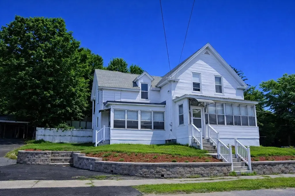 85 Beacon St, Clinton, MA 01510 - #1