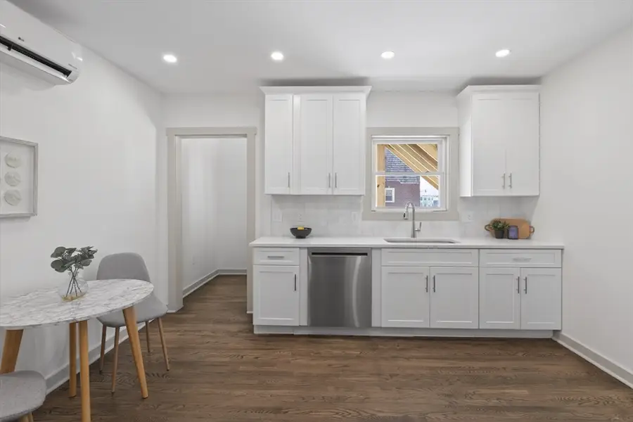 79 Fox St, Worcester, MA 01604 - #3