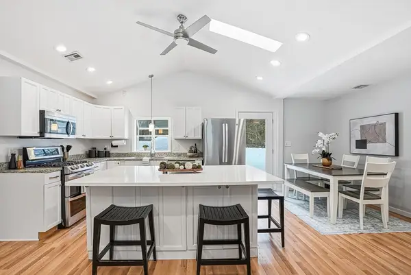 128 Clinton St, Hopkinton, MA 01748