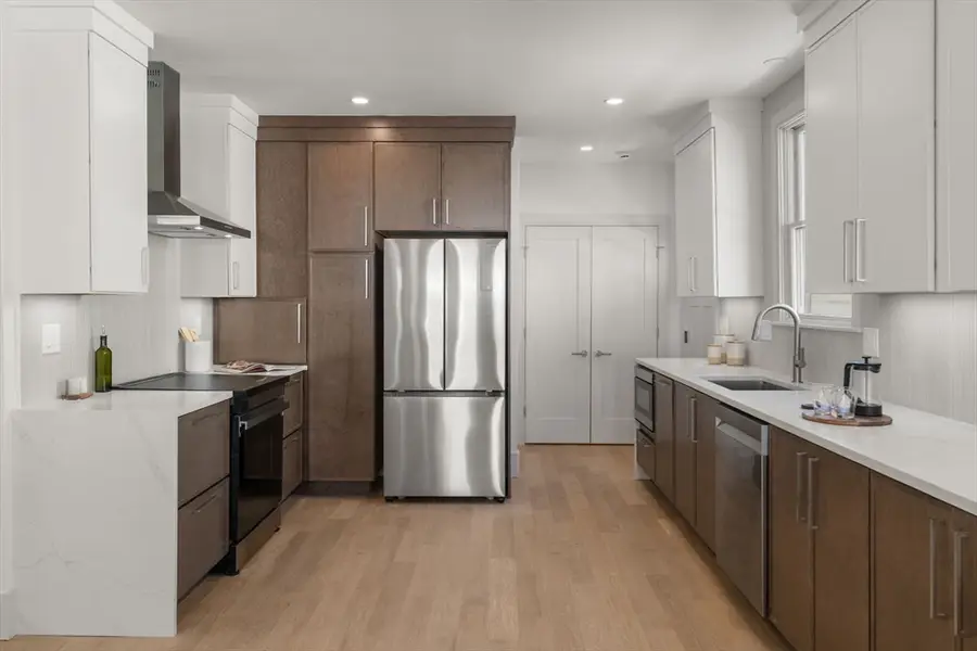 10-12 Clyde Rd #1, Watertown, MA 02472 - #2