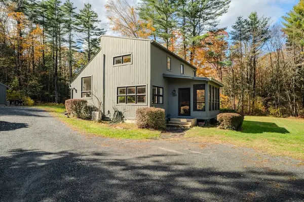 260 Montague Rd, Leverett, MA 01054