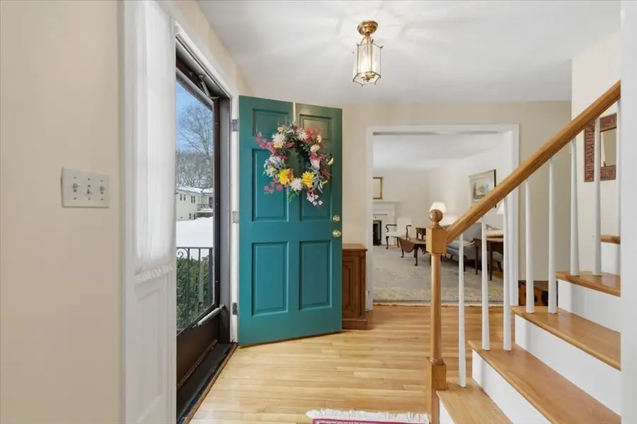 100 Magnolia Dr, Westwood, MA 02090 - #3