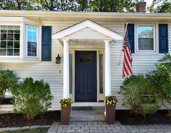 5 Bass Ter, Natick, MA 01760