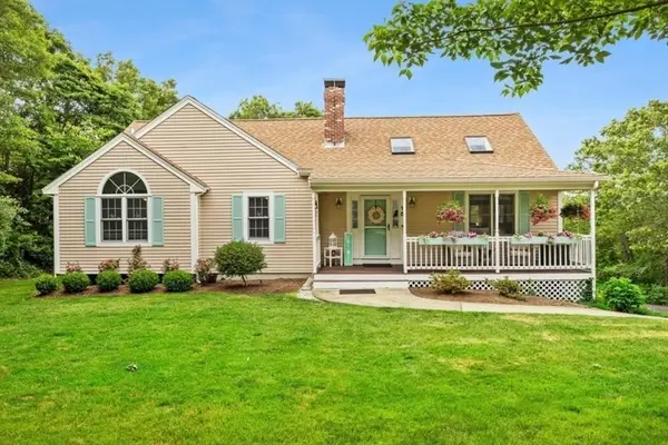 15 Buckskin Path, Plymouth, MA 02360