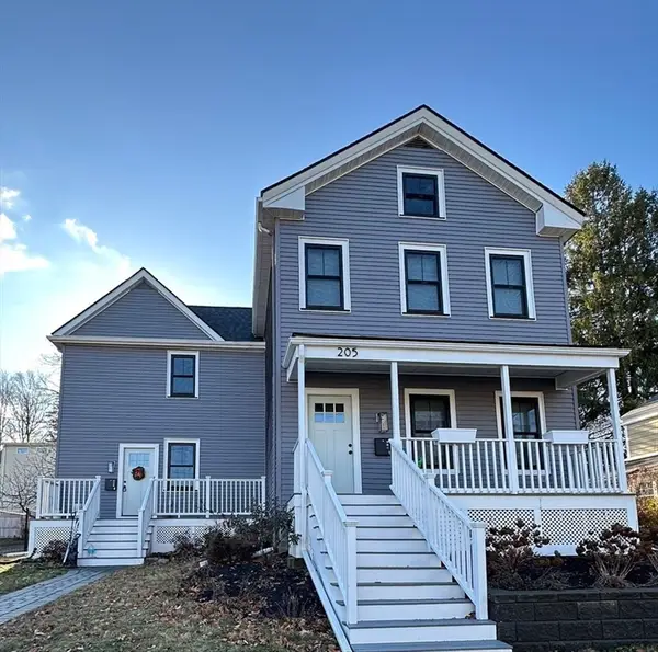 205 Park St #2, Boston, MA 02132