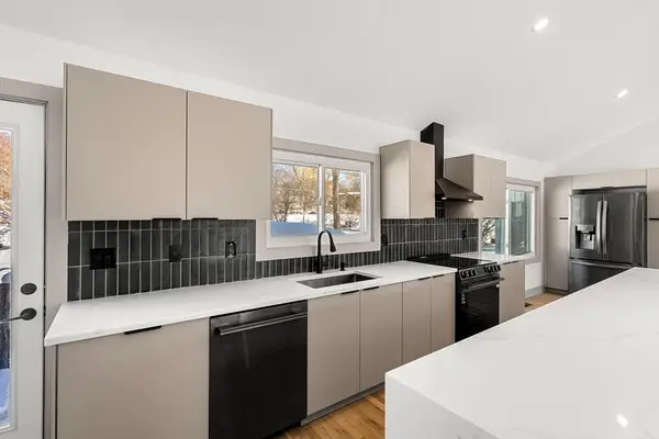 44 Foster St, Danvers, MA 01923