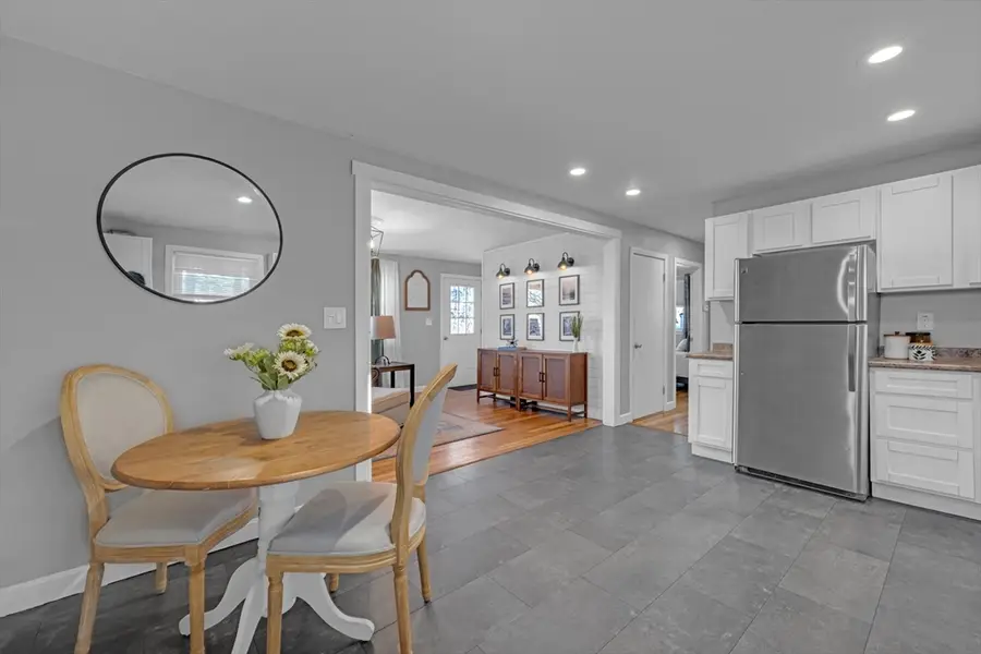 8 Sunset Dr, Leicester, MA 01524 - #2