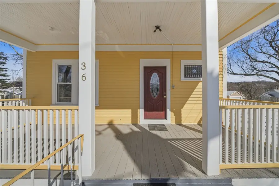 36 Jasper St, Saugus, MA 01906 - #3