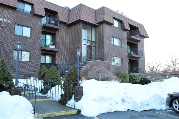 5 Thomas St #P8, Saugus, MA 01906