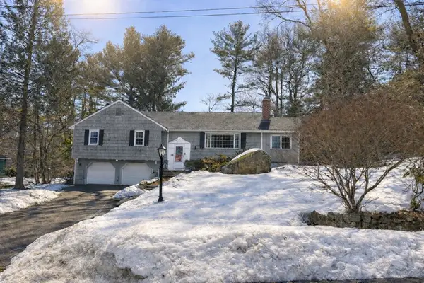 32 Doncaster Circle, Lynnfield, MA 01940
