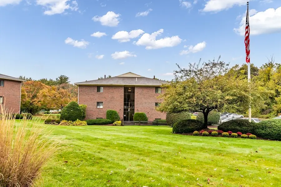 213 Abbott Farm #213, Hudson, NH 03051 - #2