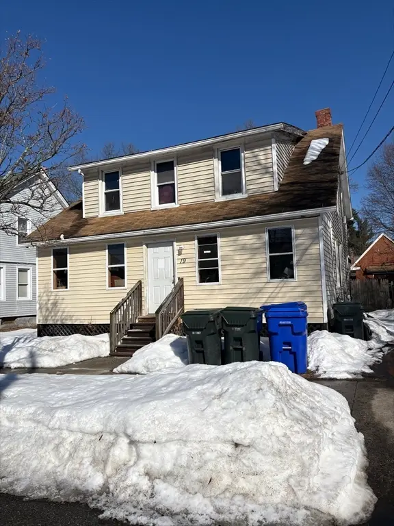19 Wilton St, Springfield, MA 01109 - #1