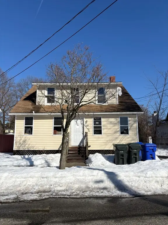 19 Wilton St, Springfield, MA 01109 - #2