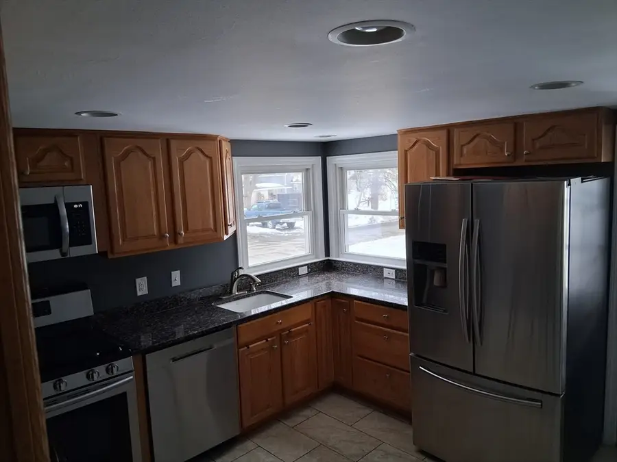 34 Brigham Ave, Marlborough, MA 01752 - #3