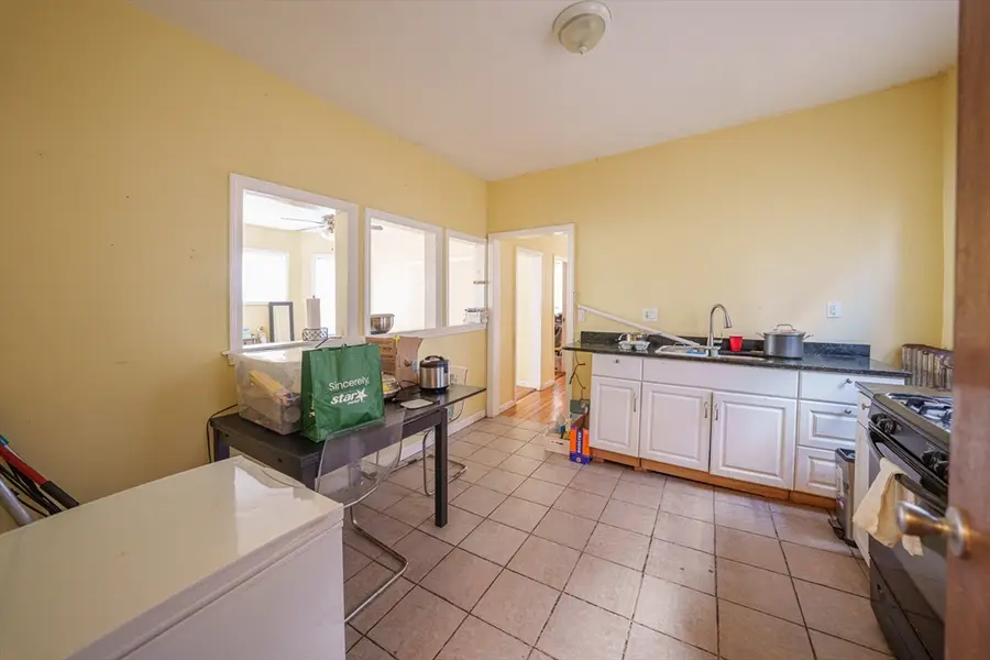 41 Derby St #41, Somerville, MA 02145 - #3