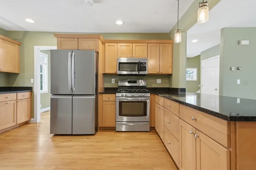 5 Reynolds Avenue, Natick, MA 01760 - #3