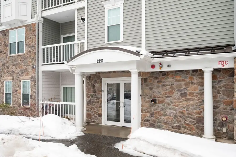 220 Martins Landing #411, North Reading, MA 01864 - #2