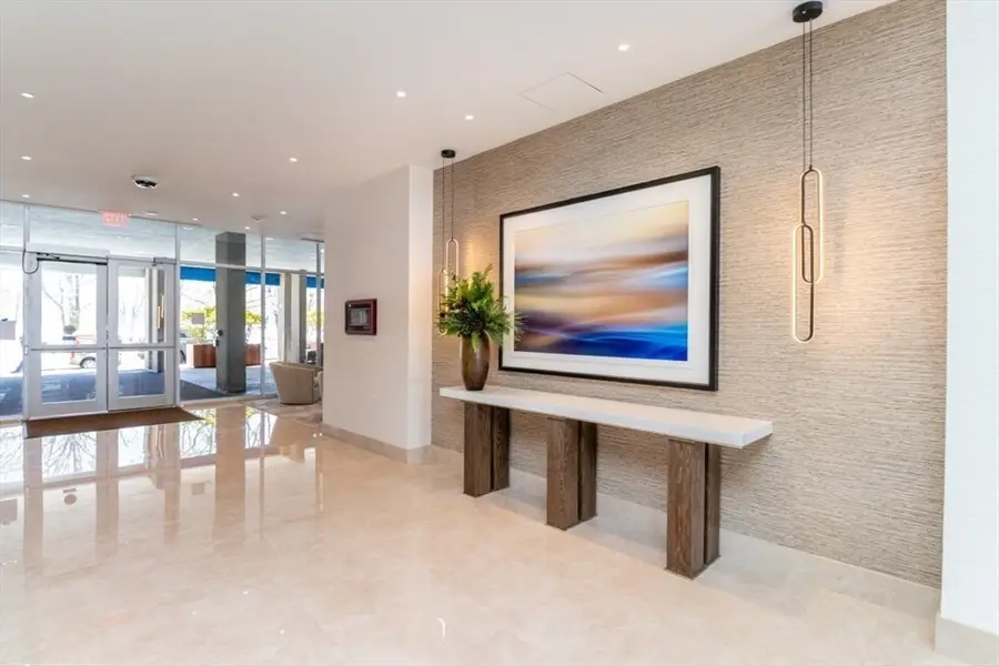 33 Pond Ave #1106, Brookline, MA 02445 - #3