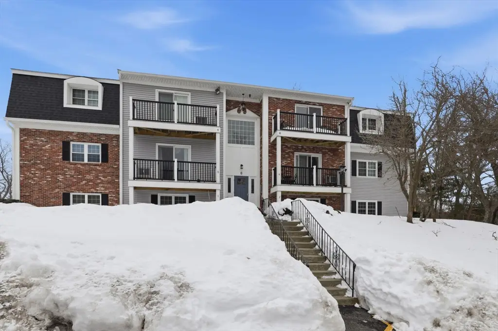 8 Chapel Hill Drive #2, Plymouth, MA 02360 - #1