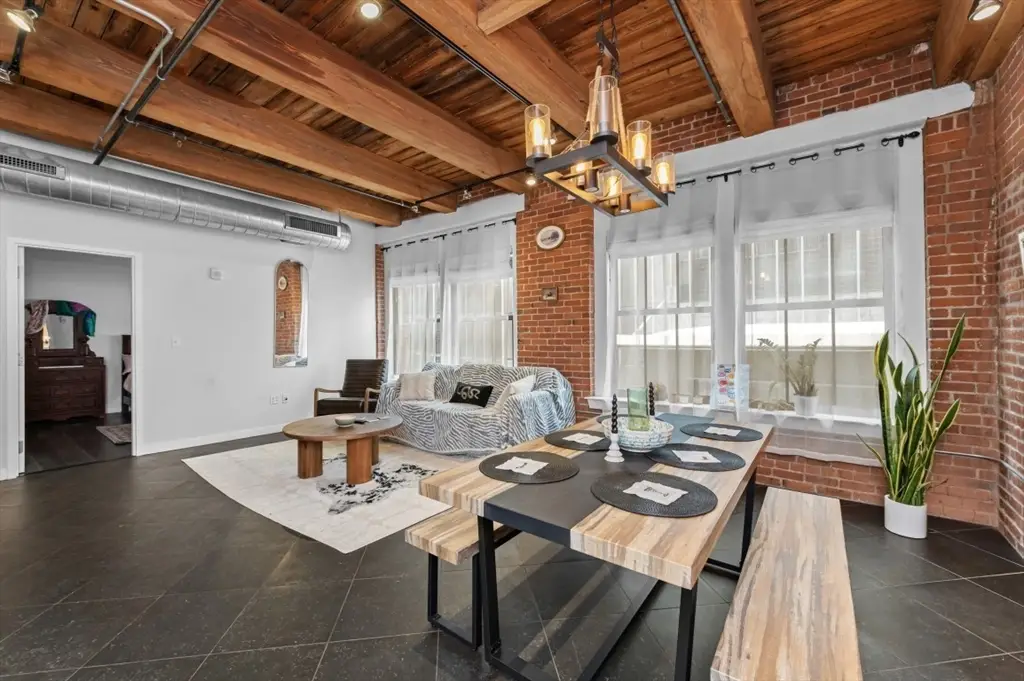 9 W Broadway #214, Boston, MA 02127 - #1