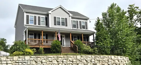 457 Tiffany St, Attleboro, MA 02703