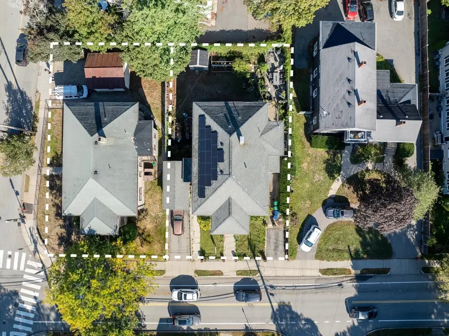 1208 Walnut St, Newton, MA 02461 - #3