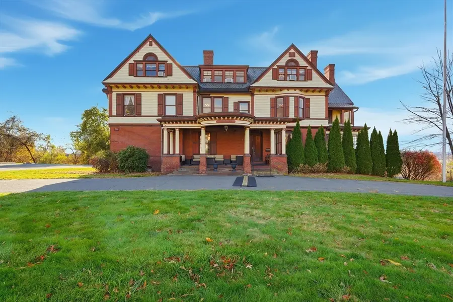 270 Maple St, Springfield, MA 01105 - #2