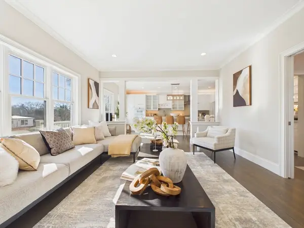 36 Troy Lane, Newton, MA 02468