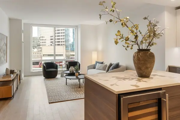 1 Franklin St #1506, Boston, MA 02110