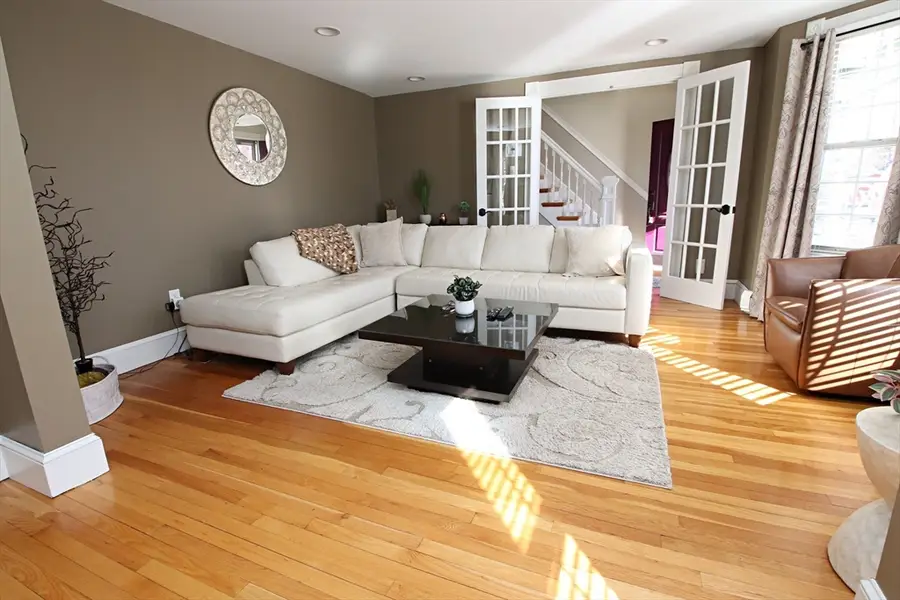 43 Taylor Street, Saugus, MA 01906 - #3